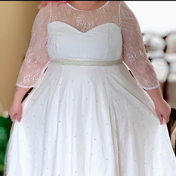 Wedding Dress ✨ Elegant White Lace Fit & Flare Dress – Size 14 ✨ - Picture 5 of 8